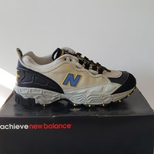 New Balance 801 Sneakers